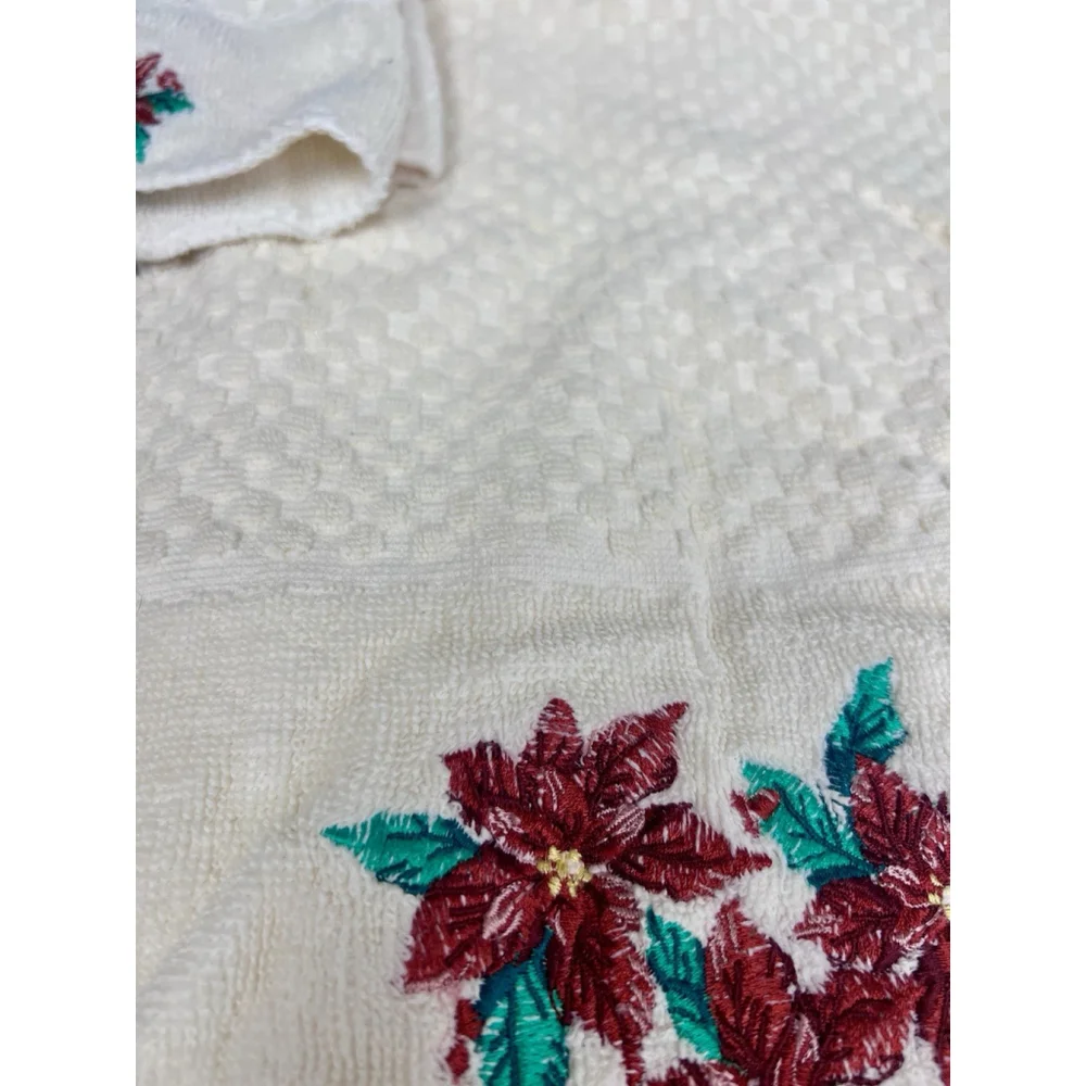 Embroidered Christmas Guest Towels Set 3 Pc Bathroom Cream Poinsettias